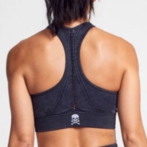 Soulcycle Braid Back Seamless sports bra black